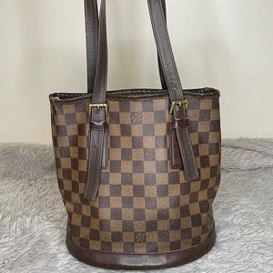 Louis Vuitton Damier Ebene Marais Bucket Bag